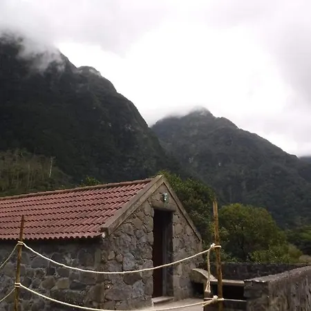 Natureinn Madeira Glamping Luxe tent Porto Moniz